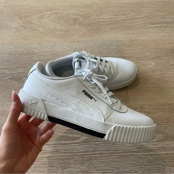 PUMA White Sneakers - Picture 1 of 4